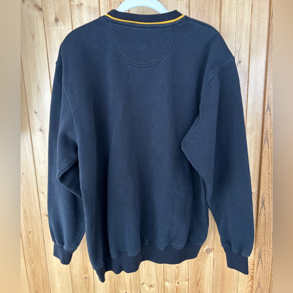 Vintage NCAA Men’s Iowa Black & Gold V-Neck Crewneck Size Medium - Picture 6 of 6